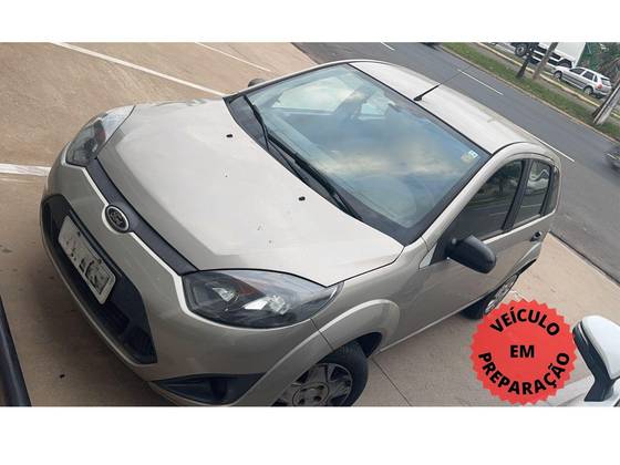 FORD FIESTA 1.0 ROCAM HATCH 8V FLEX 4P MANUAL FORD FIESTA 1.0 ROCAM HATCH 8V FLEX 4P MANUAL